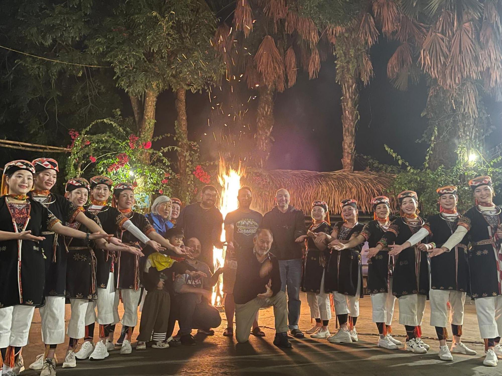 Vu Linh Palm House Homestay - Bungalow Yen Bai Dış mekan fotoğraf